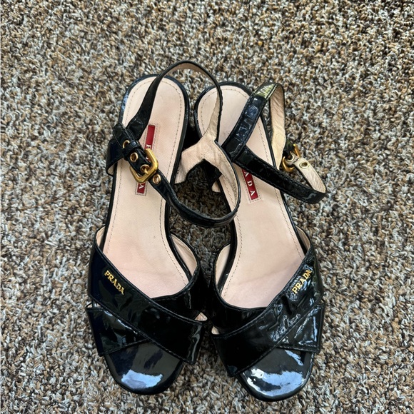 Prada vintage size 6 heels - Picture 3 of 6